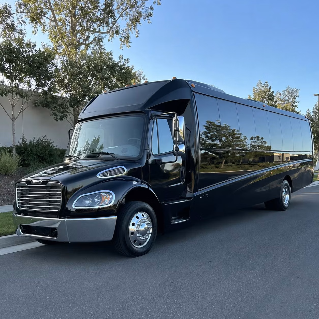 minibus rentals in portsmouth for smaller prom groups who want a private ride
