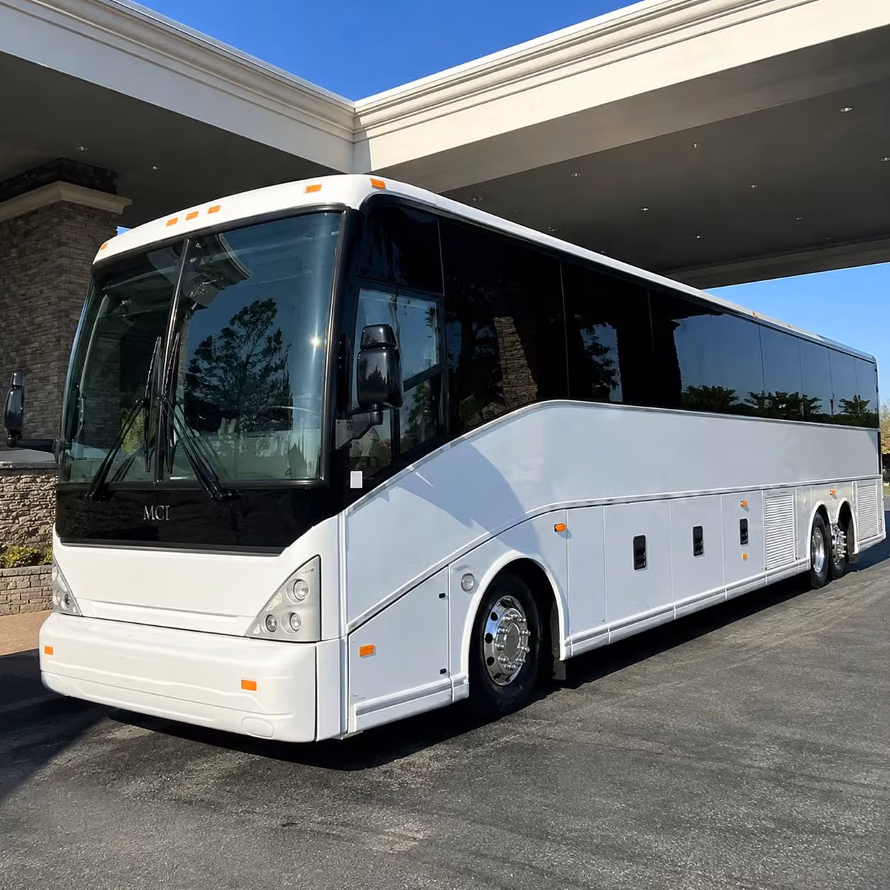 newport news williamsburg international airport shuttles for portsmouth groups